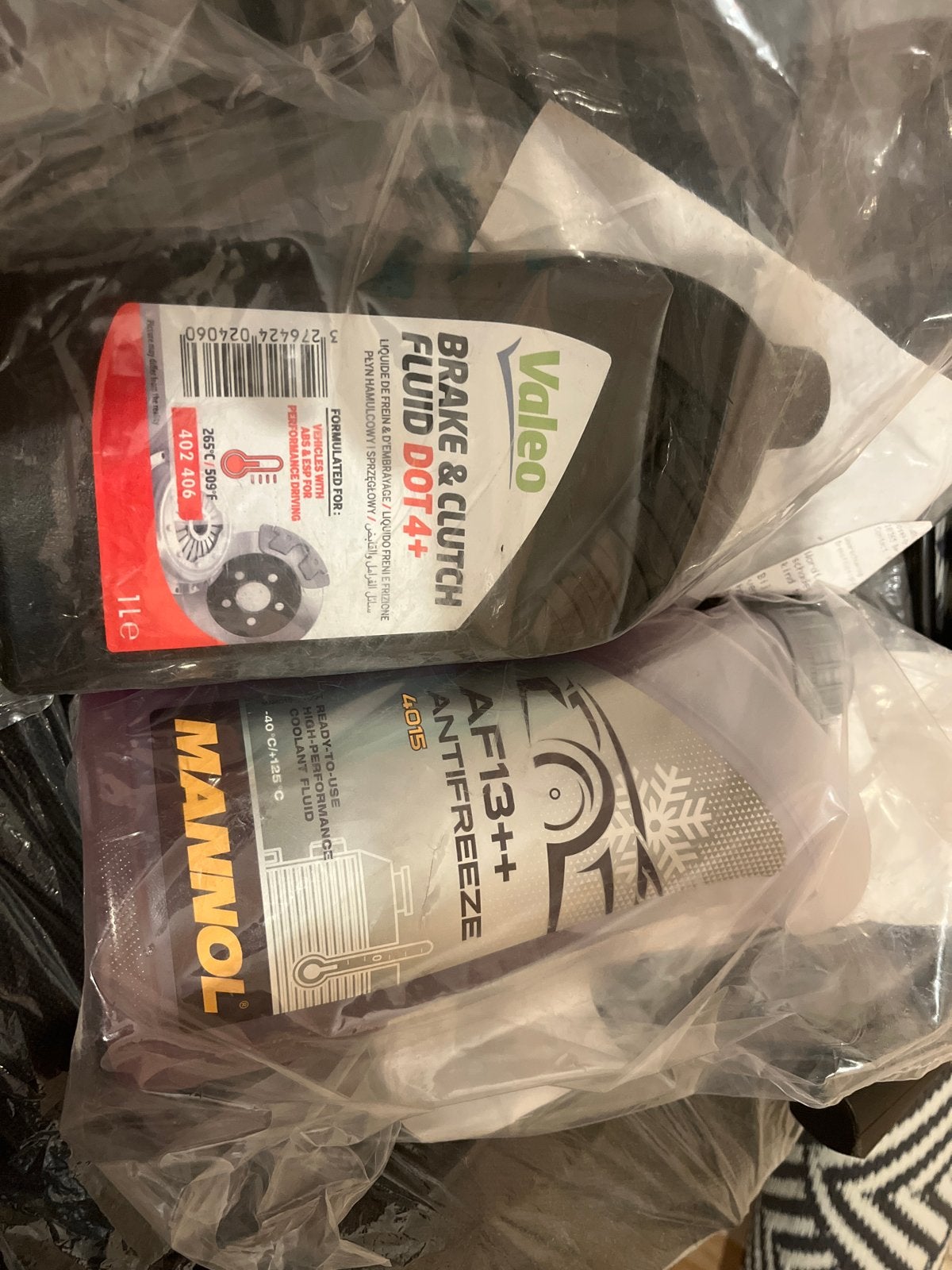 Remvloeistof (Valeo DOT4+) en Koelvloeistof (Mannol AF13++), Ophalen of Verzenden, Nieuw, Universele onderdelen