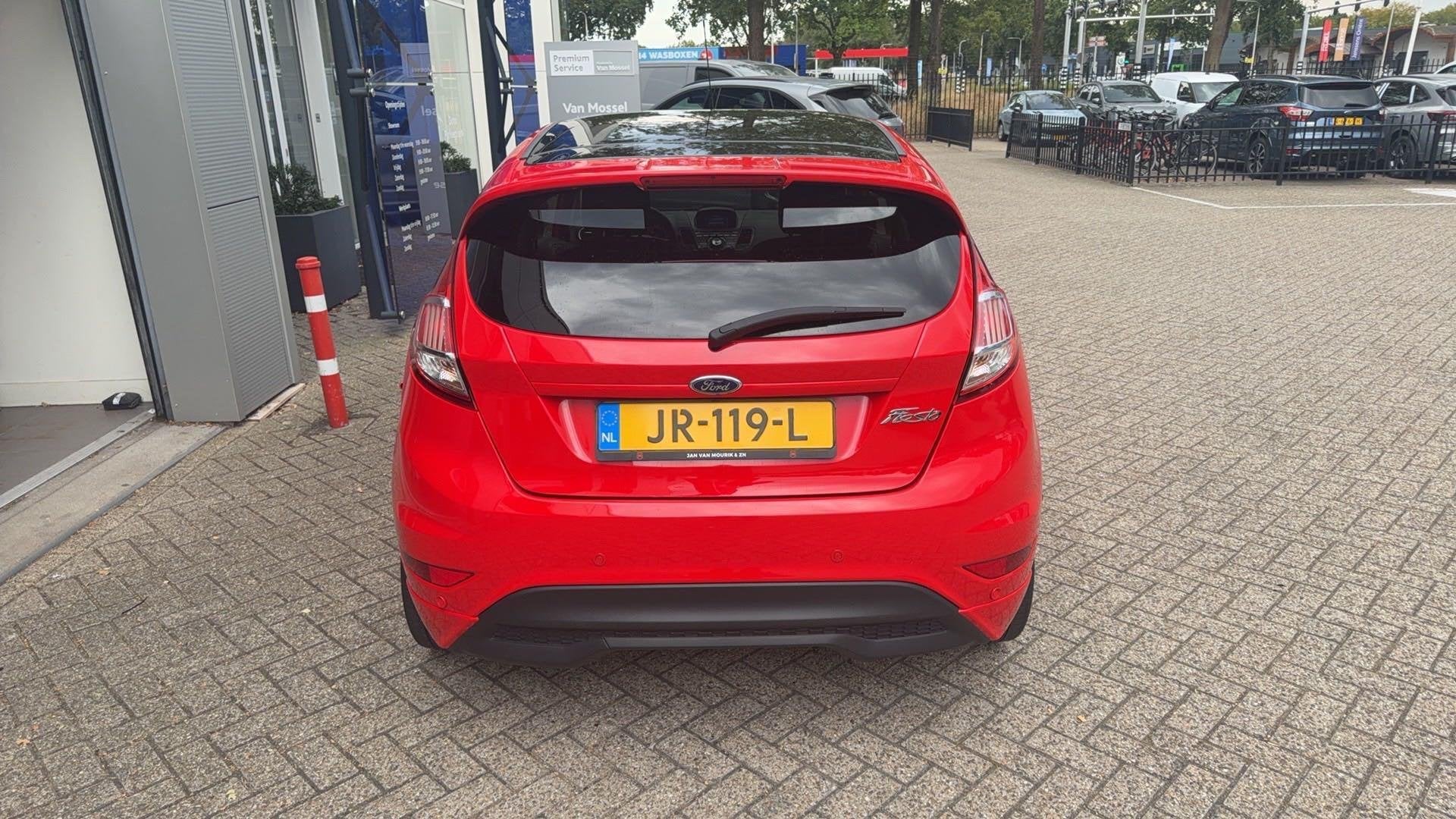 Ford Fiesta 1.0 EcoBoost Red Edition airco | cruise control, Auto's, Ford, Voorwielaandrijving, 12 maanden, Stof, Euro 6