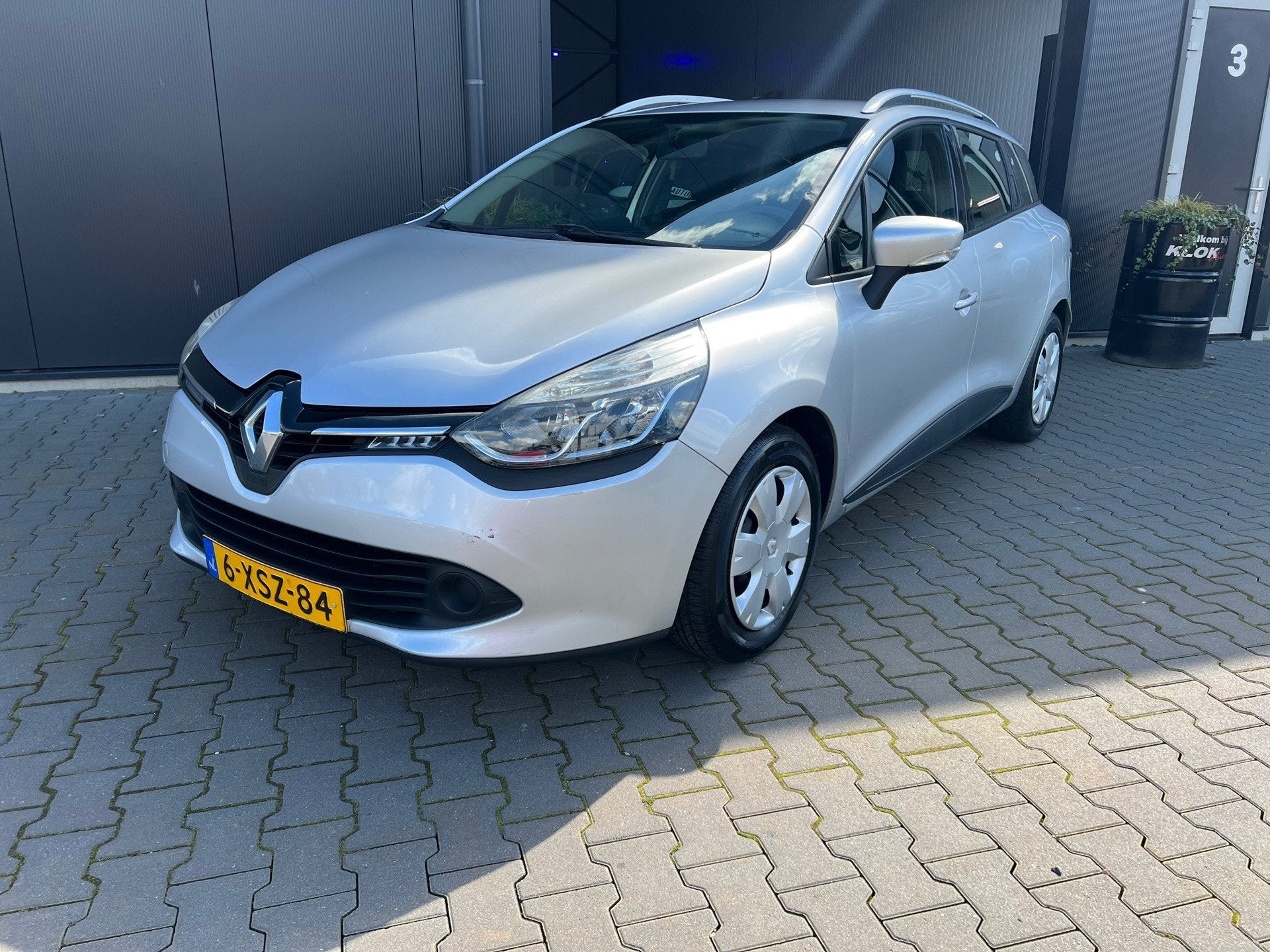 Renault Clio Estate 0.9 TCe Expression nieuwe apk !, Auto's, Voorwielaandrijving, Stof, Zwart, Origineel Nederlands