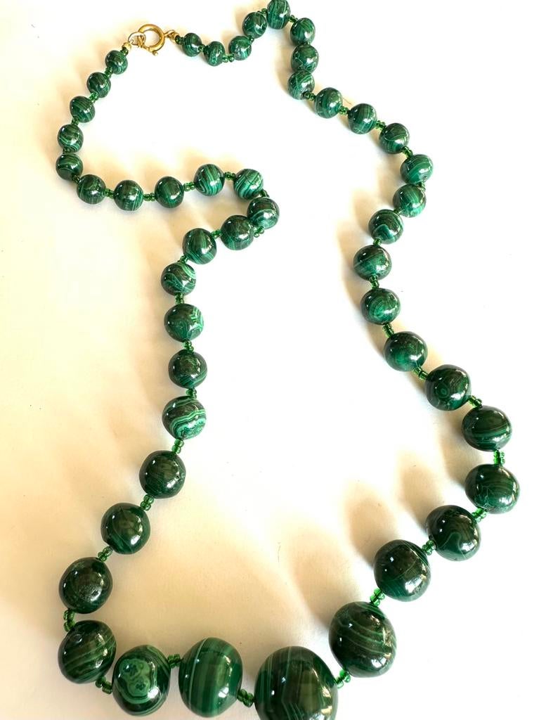 Vintage Malachiet ketting, Sieraden, Tassen en Uiterlijk, Kettingen, Gebruikt, Steen of Mineraal, Groen, Met edelsteen, Verzenden
