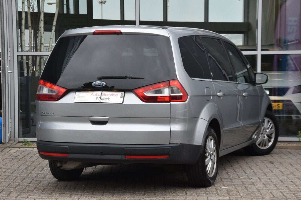 Ford Galaxy 2.0-16V Ghia Airco Elek. Ramen 7 Persoons Lm-Vel, Auto's, Ford, Voorwielaandrijving, Stof, Gebruikt, Zwart