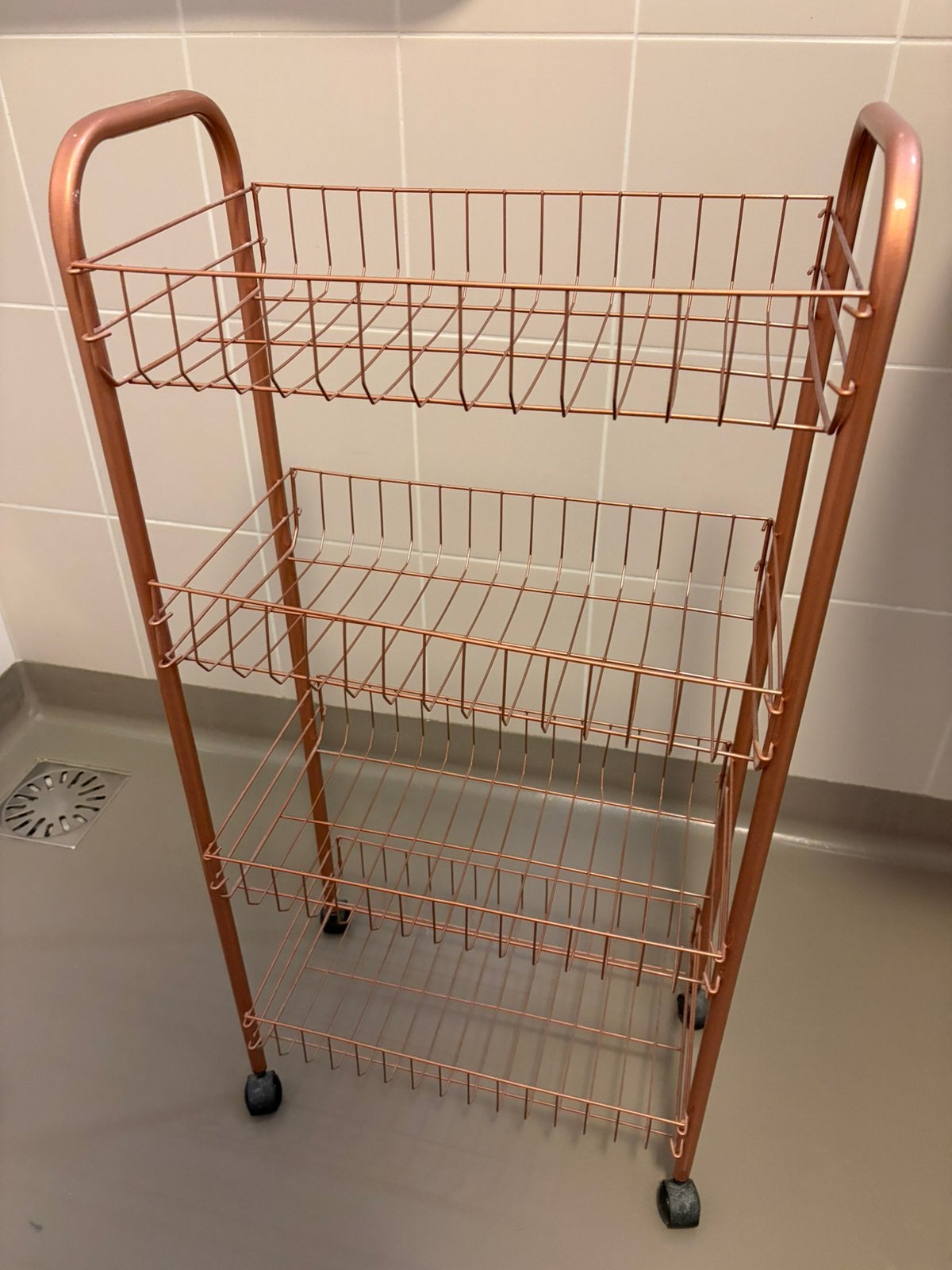 Badkamerrekje keukenrekje koperkleurig, Ophalen, Overige typen, 50 tot 100 cm, Zo goed als nieuw