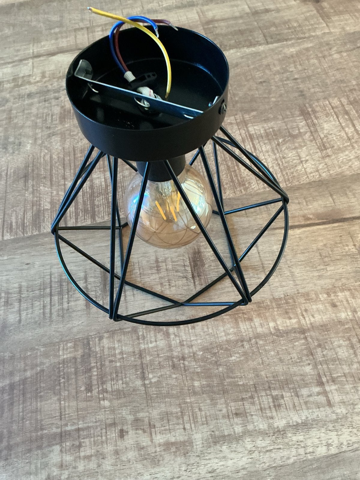 Mooie zwarte plafondlamp - 22 cm hoog en rond, Huis en Inrichting, Gebruikt, Modern, Zwart, Ophalen of Verzenden