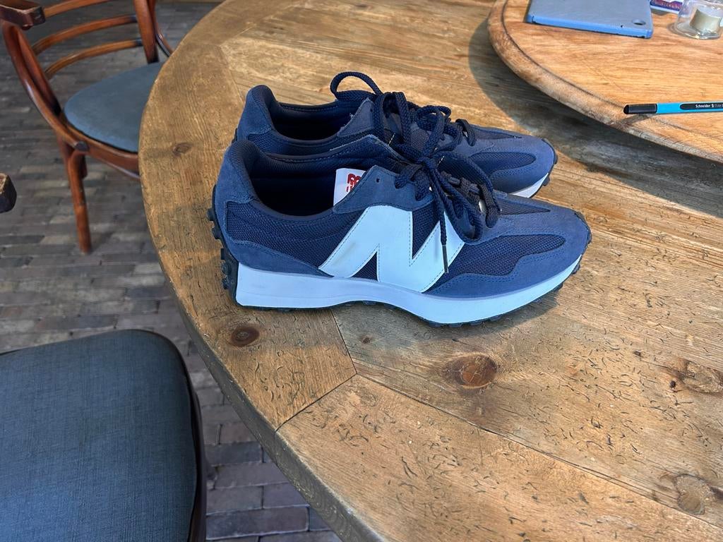 New Balance 327 sneakers - Donkerblauw - Maat 44, Kleding | Heren, Schoenen, Ophalen of Verzenden, Nieuw, Blauw, Sneakers of Gympen