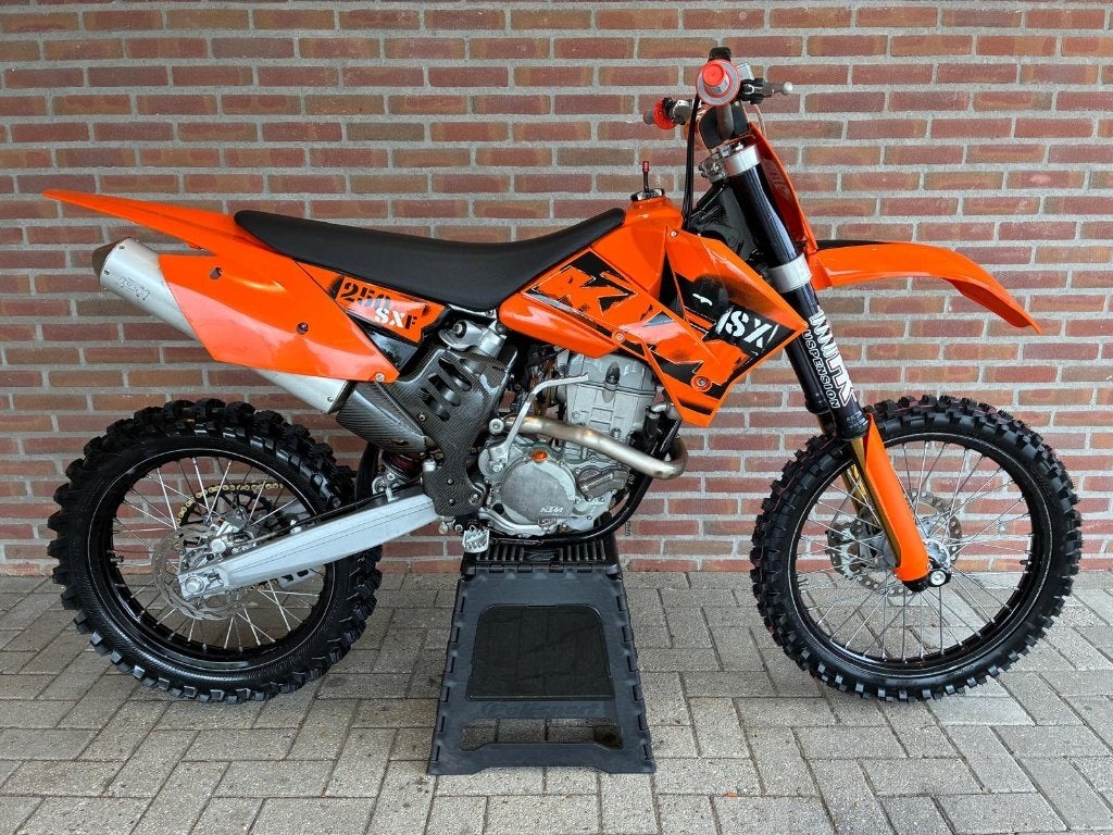 KTM SXF 250 2006, 250 cc, Crossmotor, 1 cilinder, Gebruikt