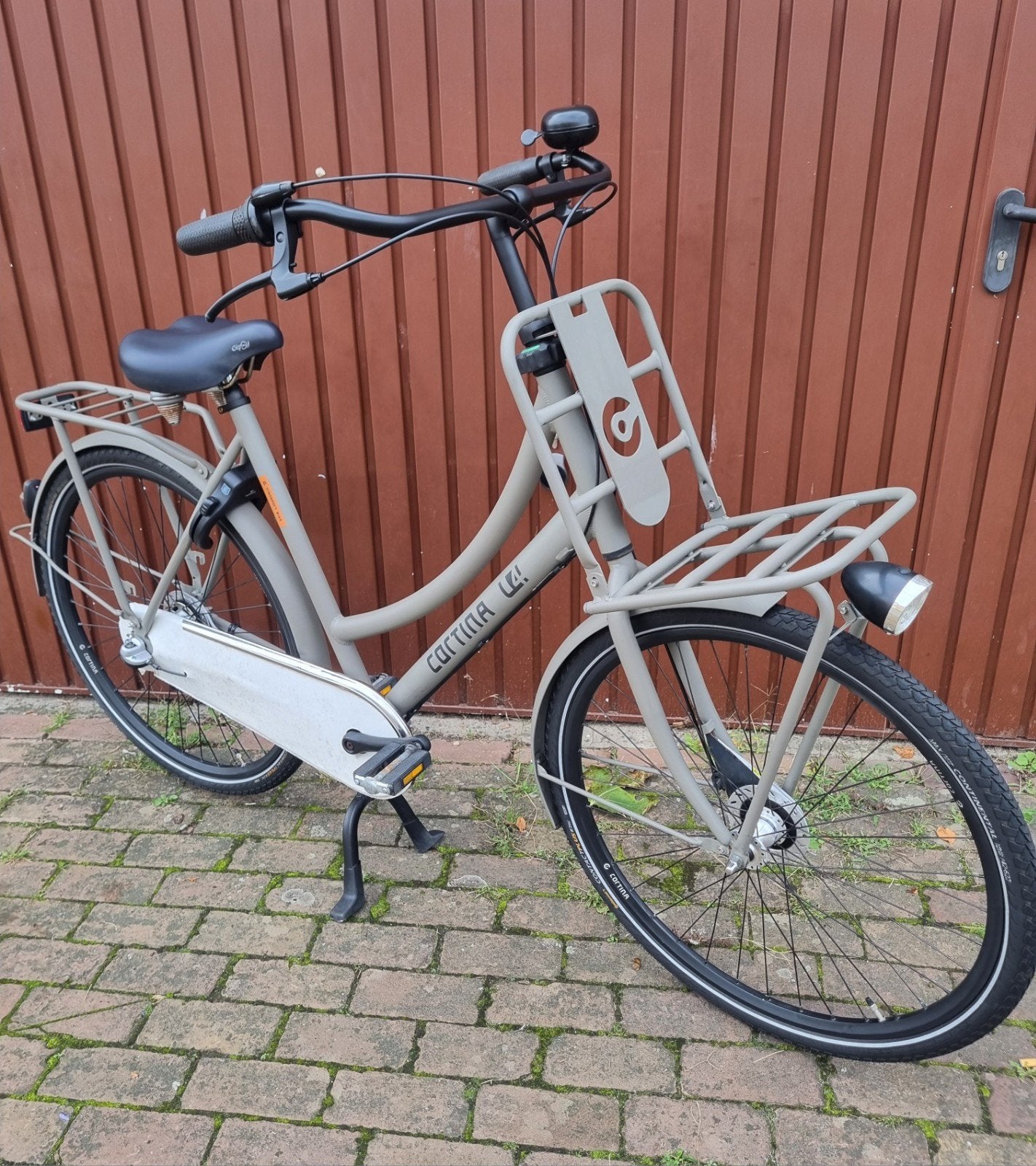 cortina u4 transportfiets 28inch 3speed in zeer nette staat, Fietsen en Brommers, 56 cm of meer, Ophalen of Verzenden, Zo goed als nieuw