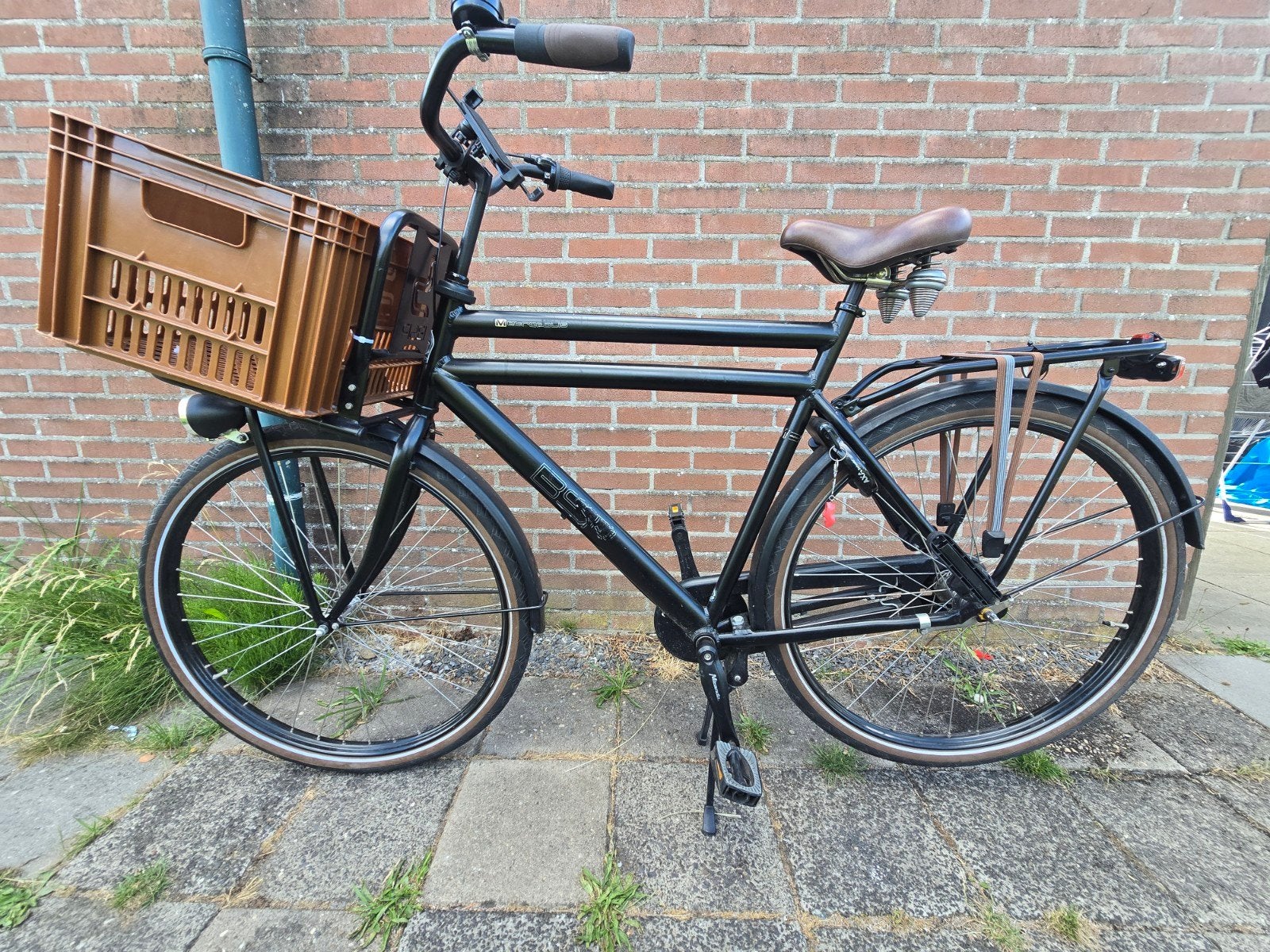 Stevige zwarte transportfiets met krat, Fietsen en Brommers, Fietsen | Dames | Damesfietsen, Terugtraprem, Versnellingen, Ophalen