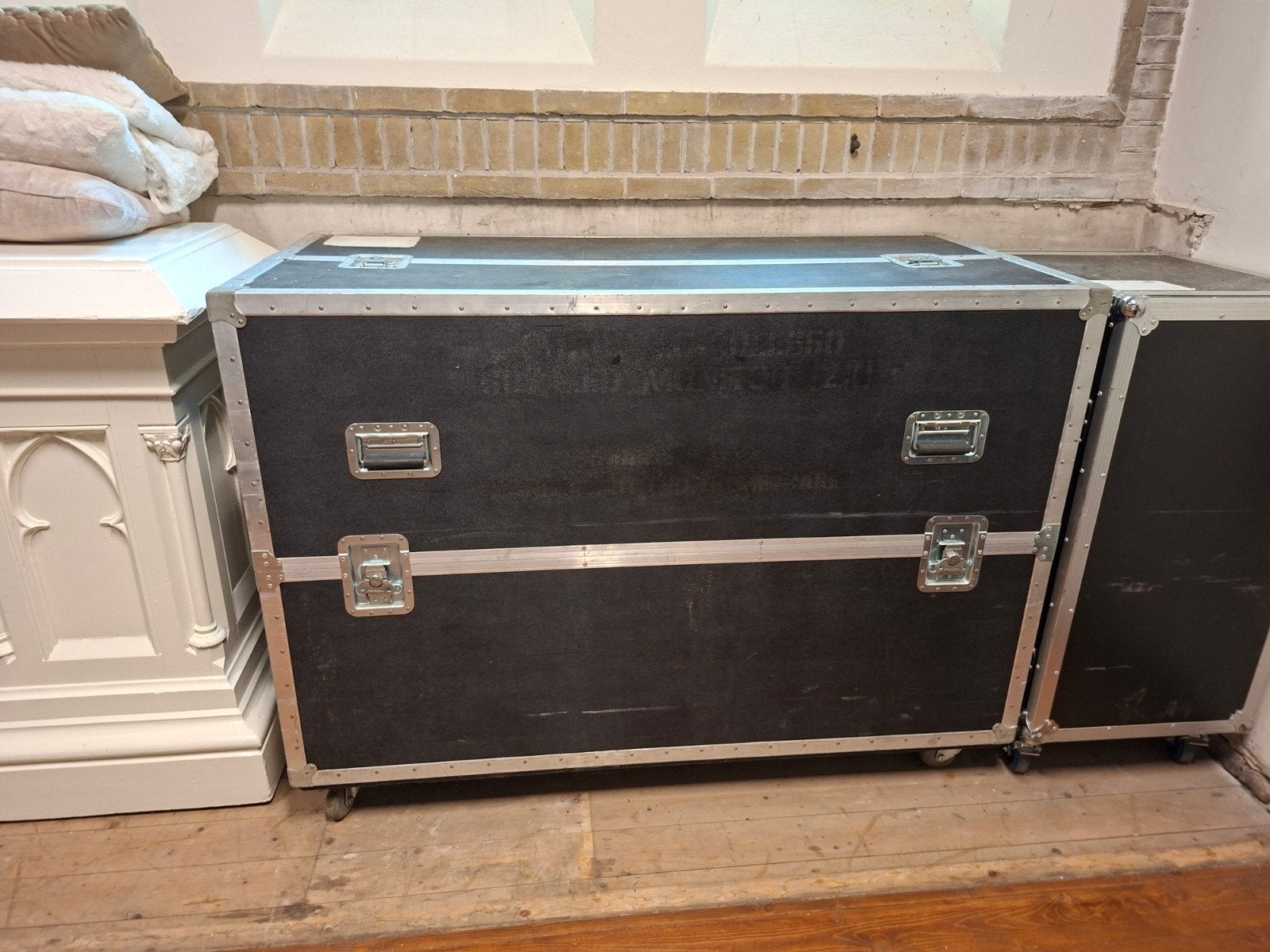 Flightcase voor 50" LED Monitor (2x), Ophalen, Gebruikt, Tv en Weergevers