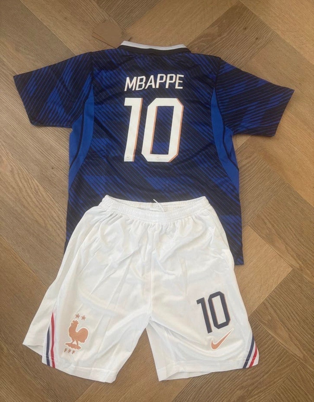 Frankrijk Mbappe Thuistenue Kids Maat 10, Ophalen of Verzenden, Zo goed als nieuw, Jongen of Meisje