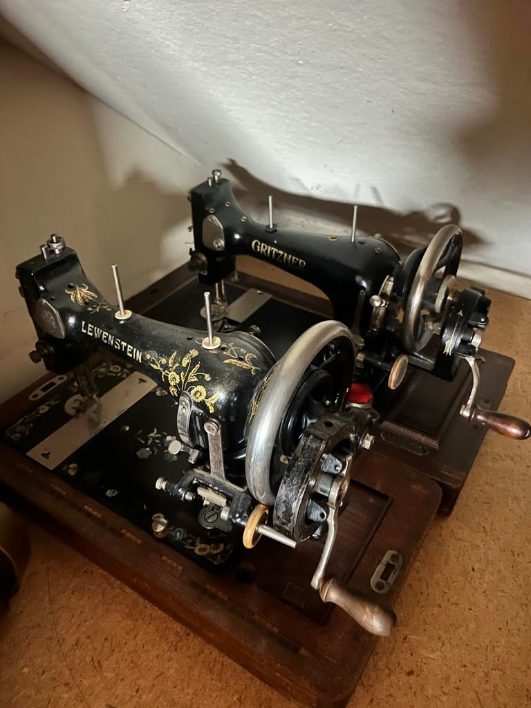 Antieke Lewenstein en Gritzner Naaimachines, Antiek en Kunst, Ophalen