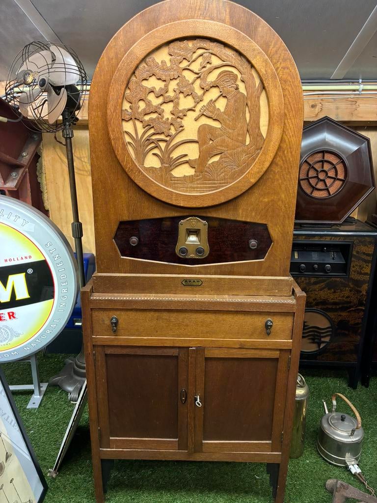 Gezocht AKAH ( radio Klasen) radio’s en luidsprekers, Antiek en Kunst, Ophalen