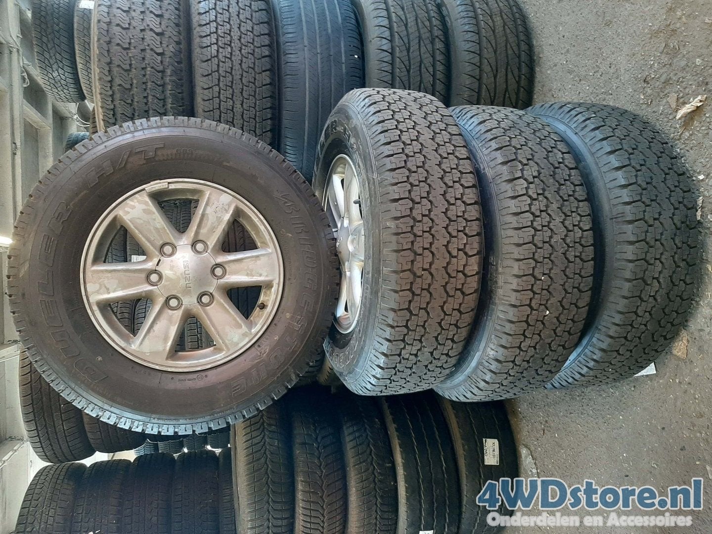 Isuzu D-Max Velgen orgineel met nieuwe Bridgestone Dueler ba, Auto-onderdelen, Banden en Velgen, -, Banden en Velgen, Ophalen of Verzenden