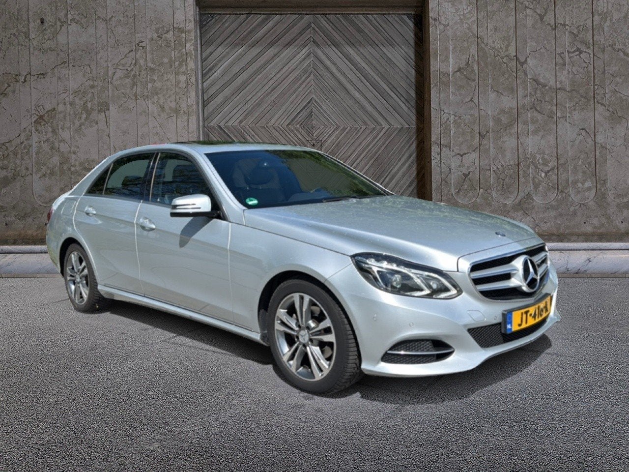 Mercedes-Benz E-Klasse 220 BlueTEC Avantgarde (bj 2015), Achterwielaandrijving, Gebruikt, 4 cilinders, 2000 kg
