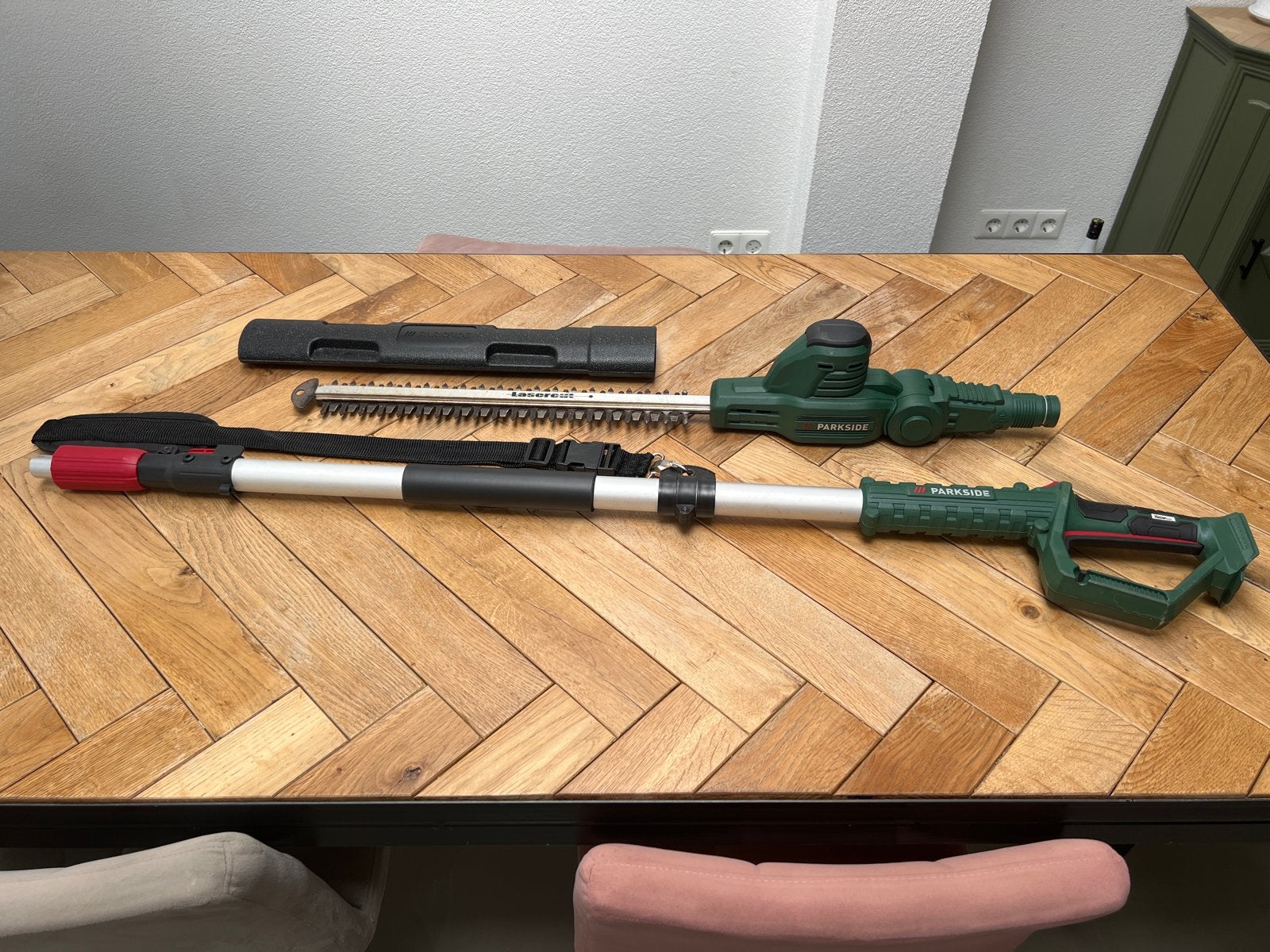 Parkside 20V accu telescoop heggenschaar - werkt perfect!, Ophalen, Zo goed als nieuw, Accu