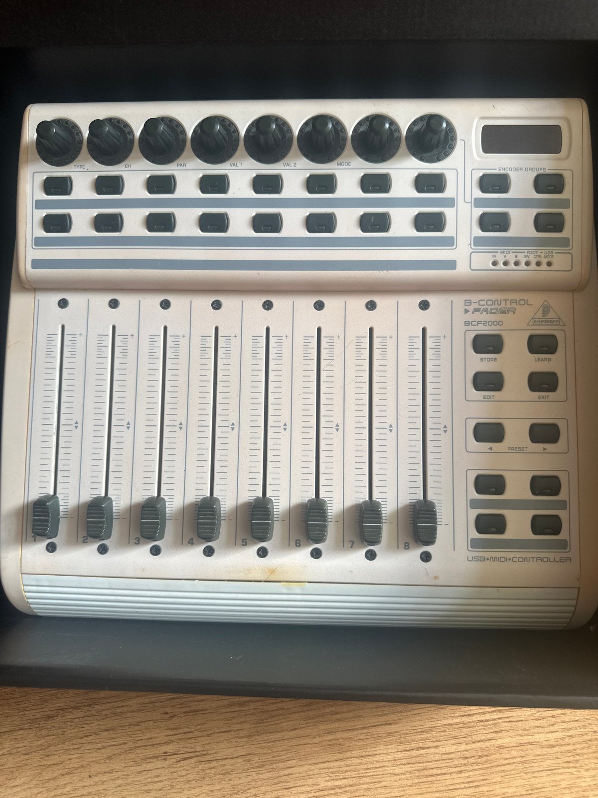 Behringer B-Control Fader BCF2000 USB/MIDI Controller, Muziek en Instrumenten, Mengpanelen, Gebruikt, 5 tot 10 kanalen, Ophalen of Verzenden