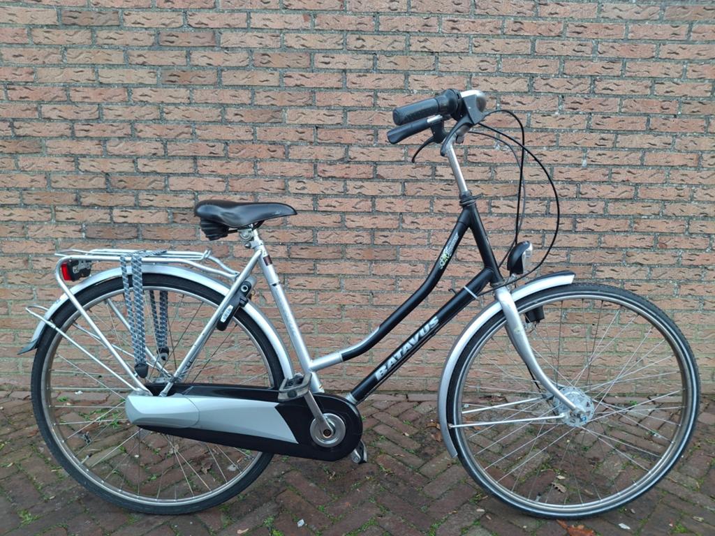 Batavus Monaco Damesfiets 28 inch
Versnellingen
Axa Defender, 53 tot 56 cm, Versnellingen, Batavus, Ophalen of Verzenden