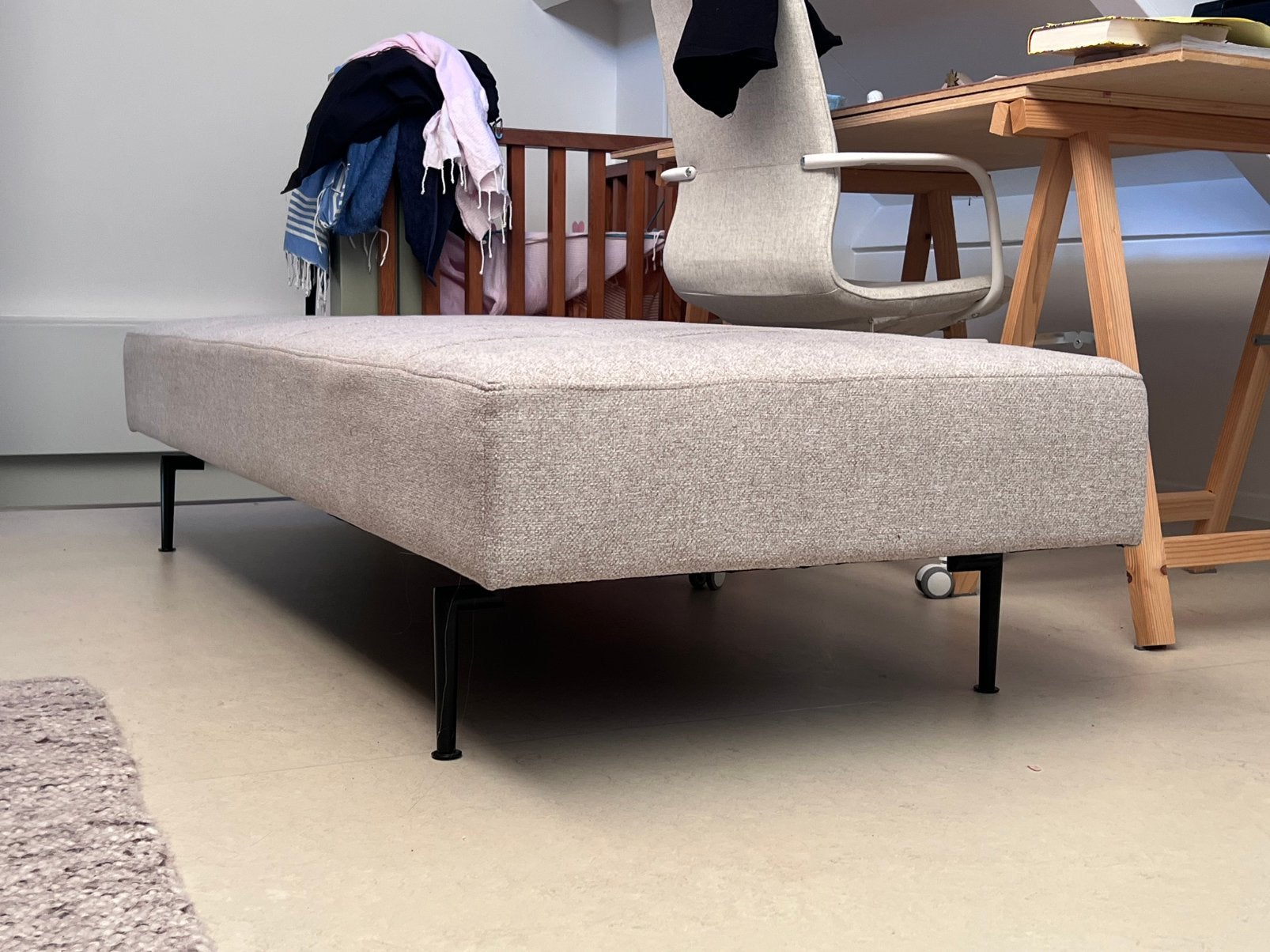 Slaapbank/dagbed, Ophalen, Tweepersoons, Zo goed als nieuw, 140 cm