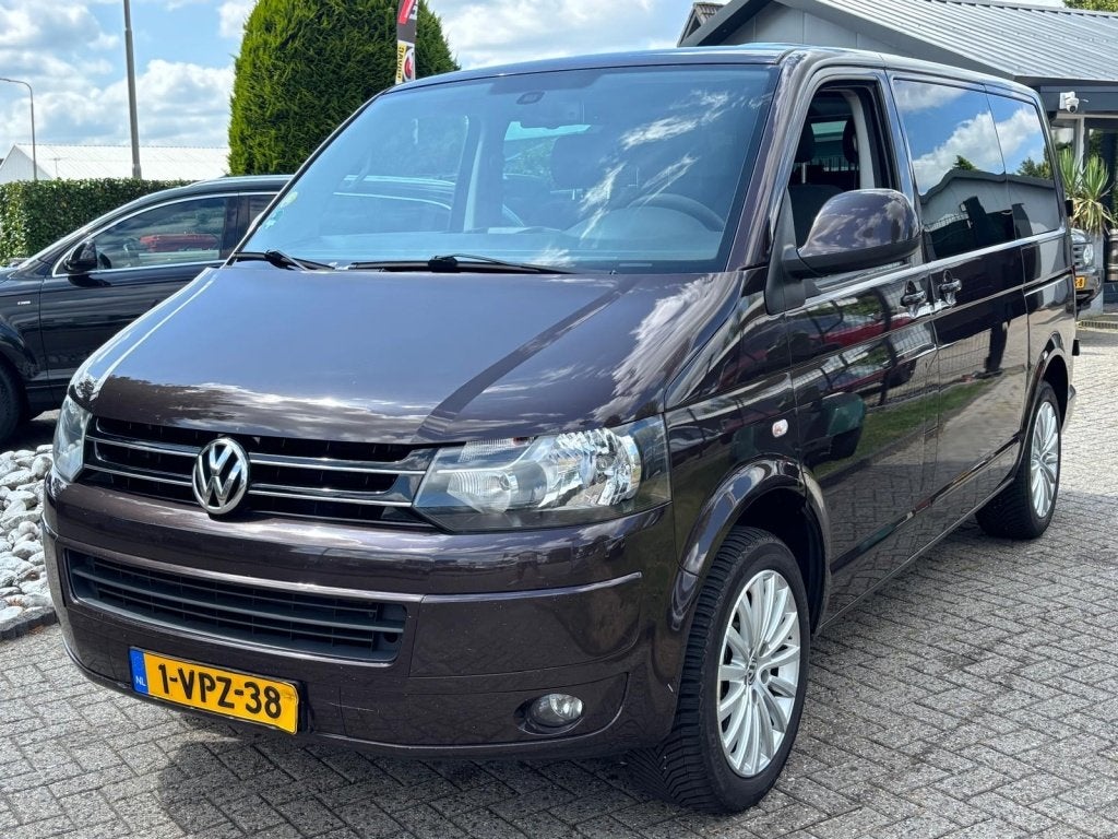 Volkswagen Transporter 2.0 TDI L1H1 DSG Automaat Dubbel Cabi, Auto's, Euro 5, Gebruikt, 4 cilinders, Bruin