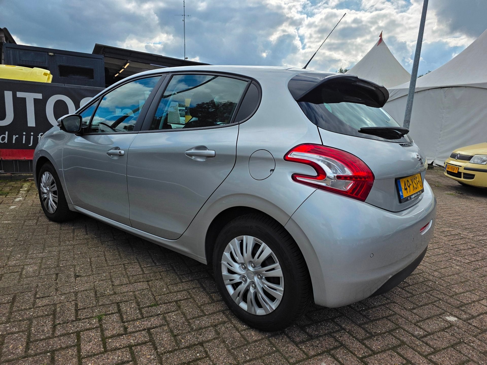 Peugeot 208 1.2 VTi Access 5-deurs AIRCO/cruise, Auto's, Peugeot, Voorwielaandrijving, Euro 5, Gebruikt, 1199 cc