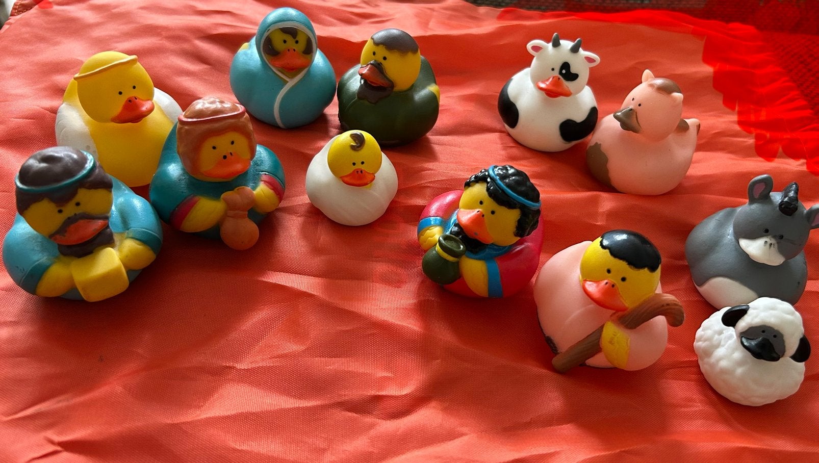 Badeendjes kerststal set compleet bad eendje kerst figuren, Ophalen of Verzenden, Gebruikt