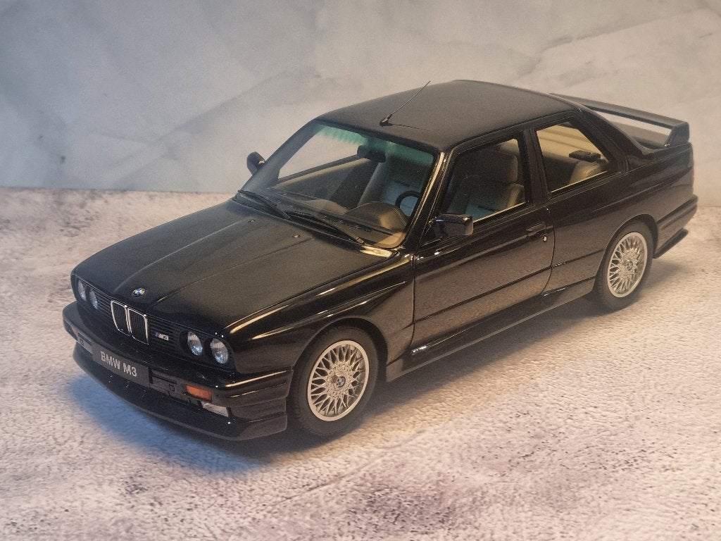 BMW (E30) M3 Ottomobile OT1216 1:18, Hobby en Vrije tijd, Modelauto's | 1:18, OttOMobile, Auto, Nieuw, Ophalen of Verzenden