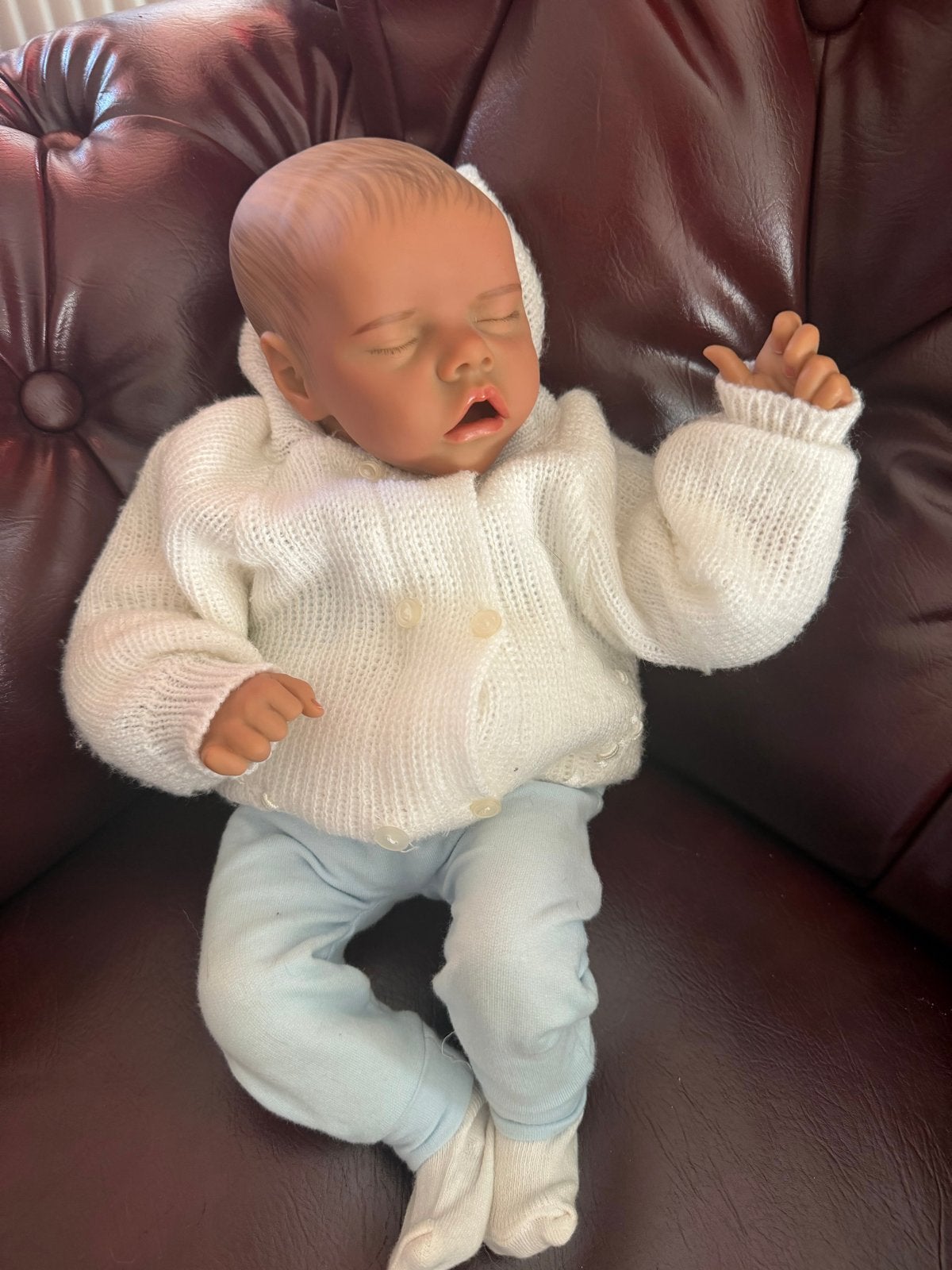 Realistische Babypop - Slaapje Doend, Kinderen en Baby's, Speelgoed | Poppen, Ophalen, Zo goed als nieuw, Babypop