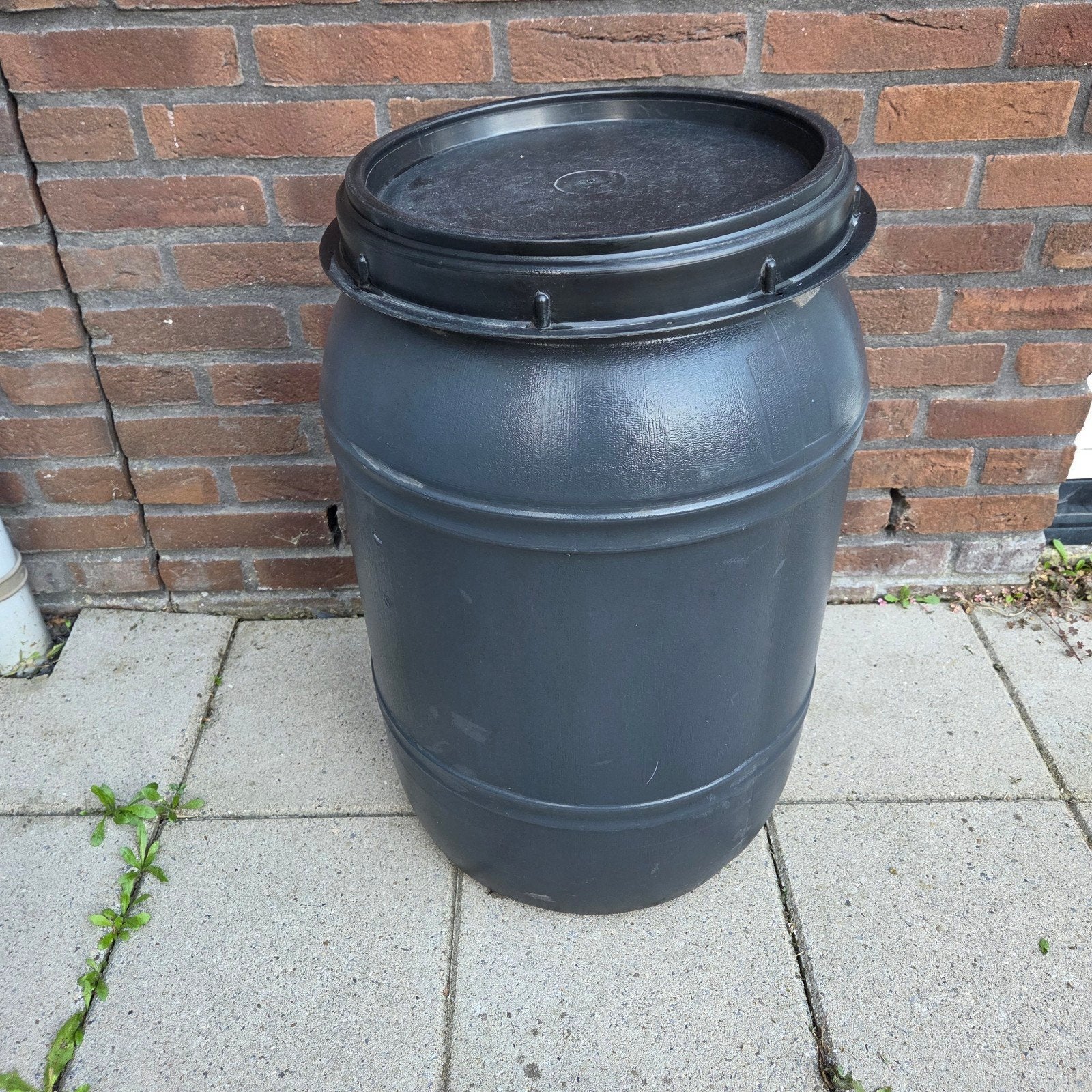 Voerton 60 liter - Ideaal voor opslag, Ophalen, Kunststof, Gebruikt, Met deksel