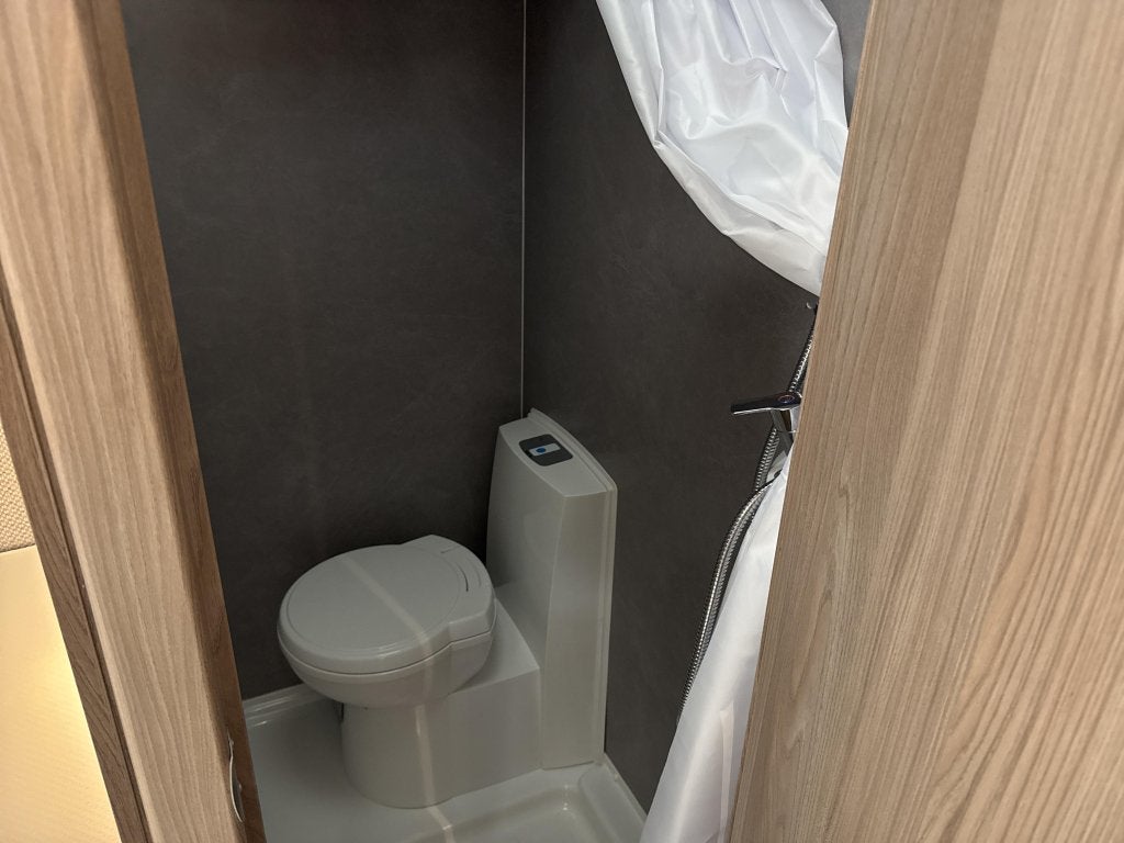 Sprite Cruzer 480 SR, Caravans en Kamperen, Standaardzit, Bedrijf, Kachel, Overige typen