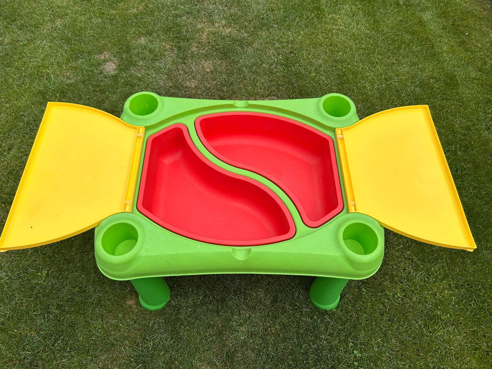 Zand- en watertafel voor kinderen met deksel, Kinderen en Baby's, Speelgoed | Buiten | Zandbakken, Ophalen, Gebruikt
