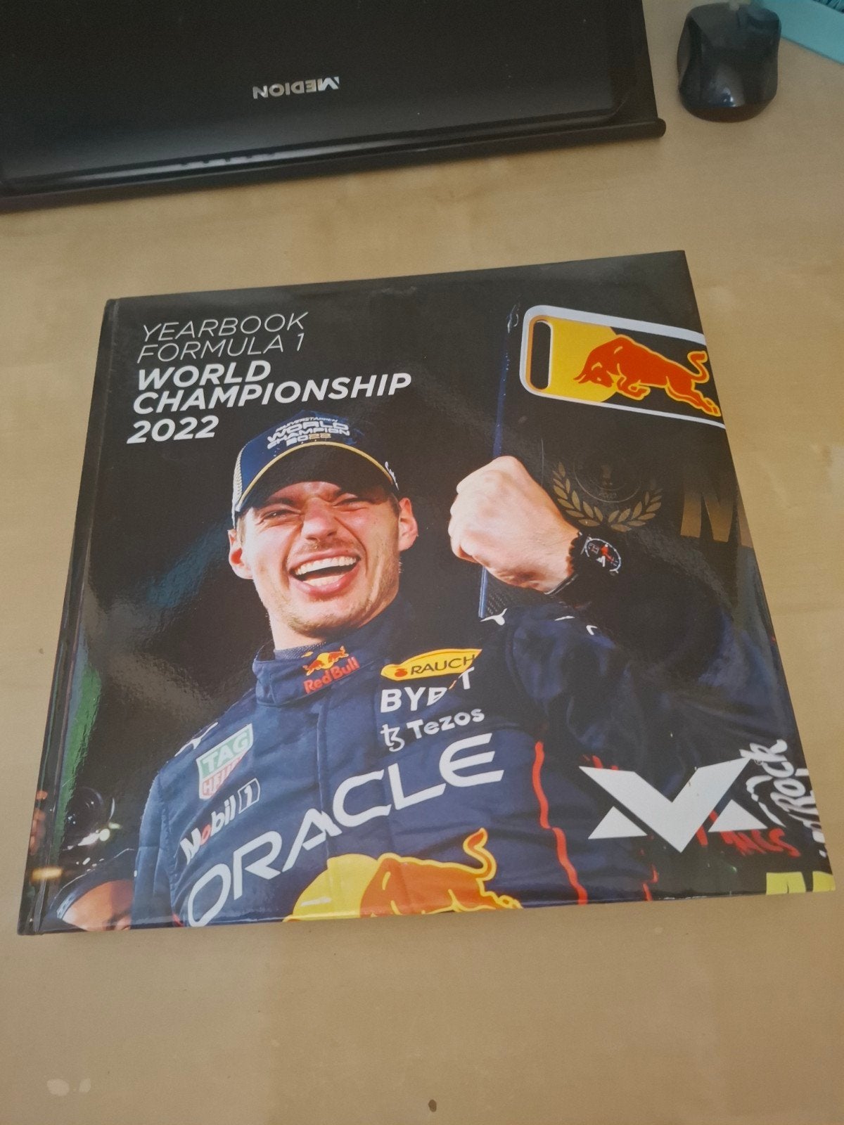 Max Verstappen Jaarboek Formule 1 Wereldkampioenschap 2022, Ophalen of Verzenden, Zo goed als nieuw, Overige merken, Max Verstappen
