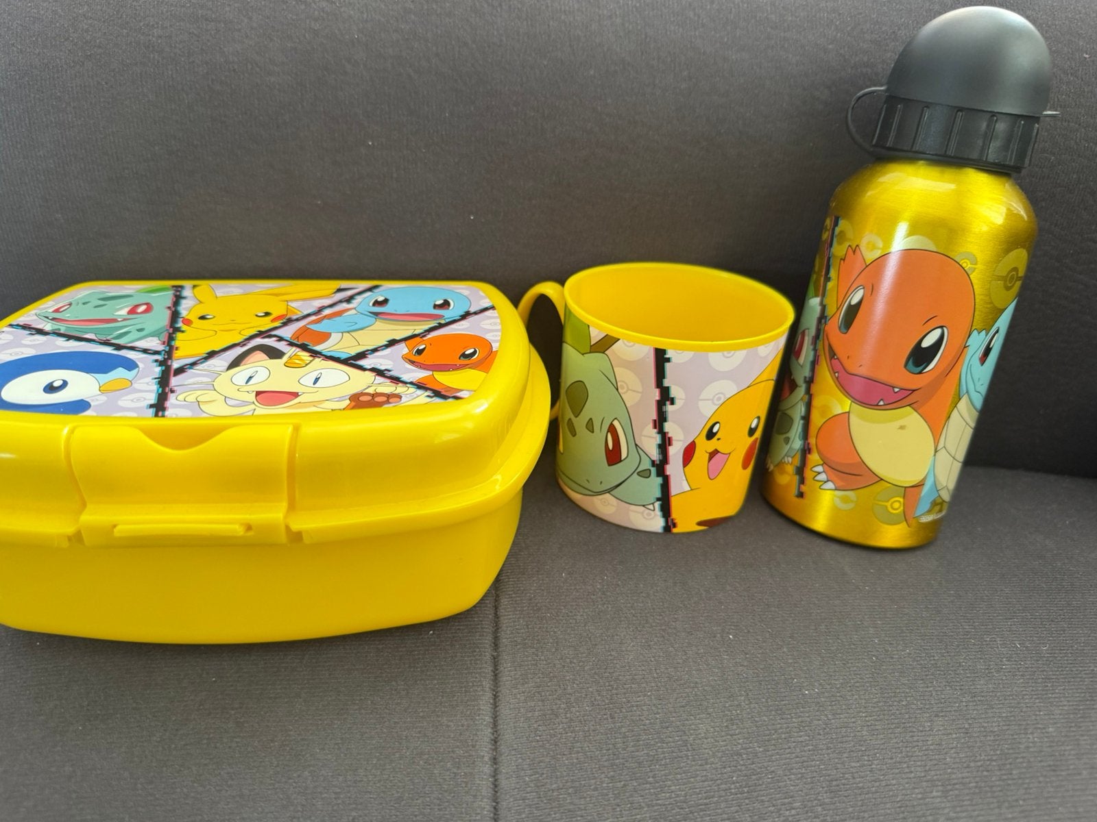 Pikachu broodtrommel en waterfles en glas, Ophalen of Verzenden, Zo goed als nieuw