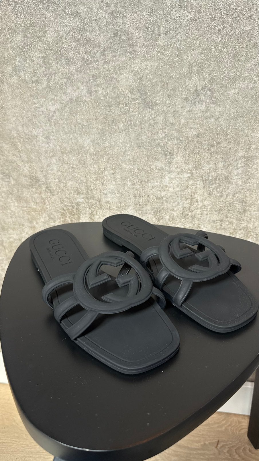 Gucci slippers, Sport en Fitness, Dansen, Ophalen of Verzenden, Zo goed als nieuw, Schoenen