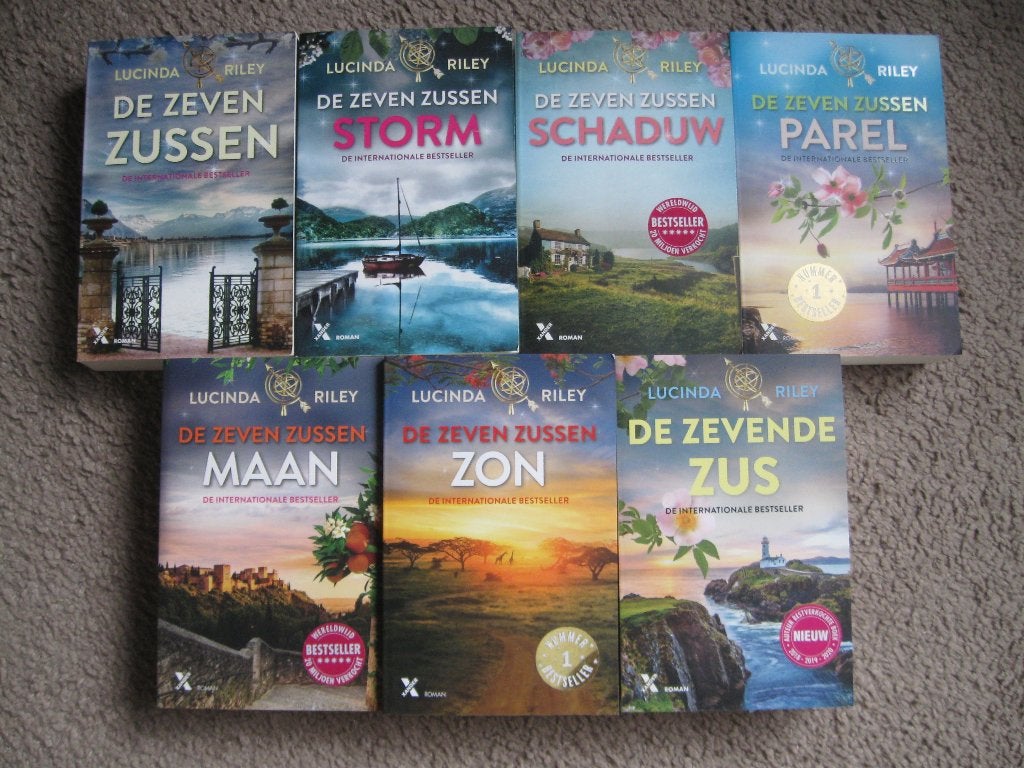 Lucinda Riley de zeven zusters, Ophalen of Verzenden, Zo goed als nieuw