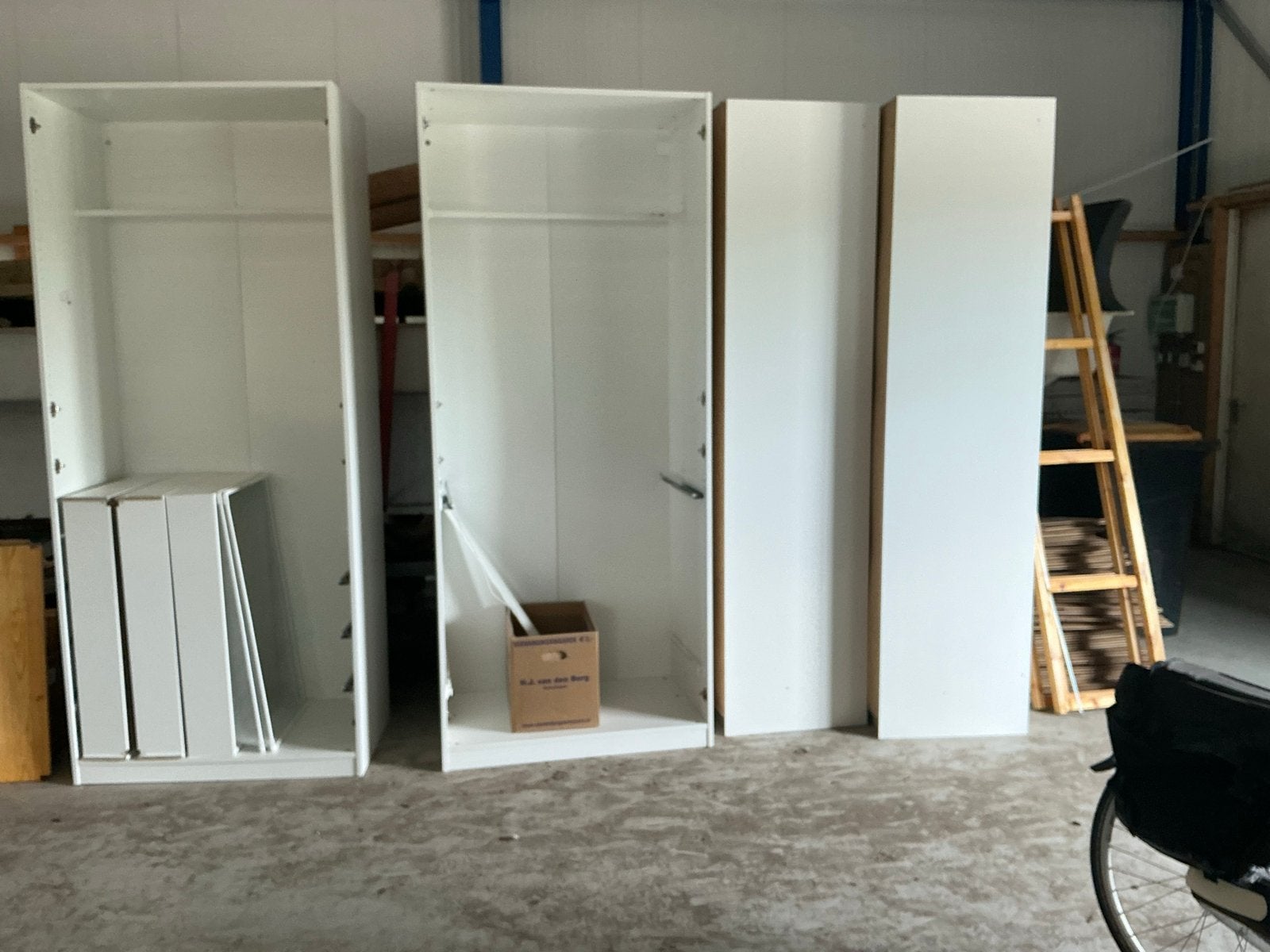 IKEA Pax kast 2.60m hoog, 3.00m breed 2 jaar oud, Overige materialen, 200 cm of meer, Zo goed als nieuw, 200 cm of meer