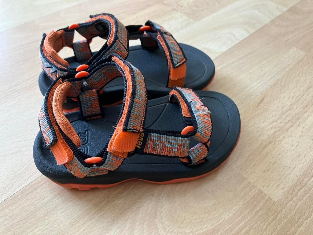 Teva jomgens sandalen oranje print mt 21 zgan, Schoenen, Ophalen of Verzenden, Zo goed als nieuw, Jongen