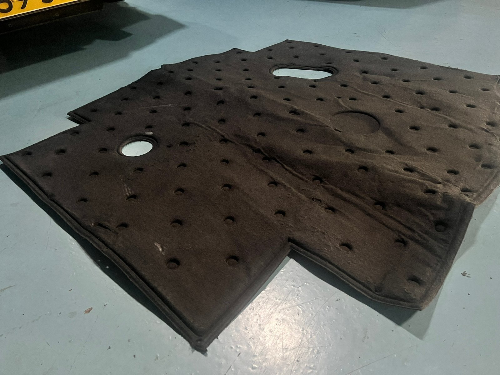 Citroen SM motorkap bekleding, Ophalen