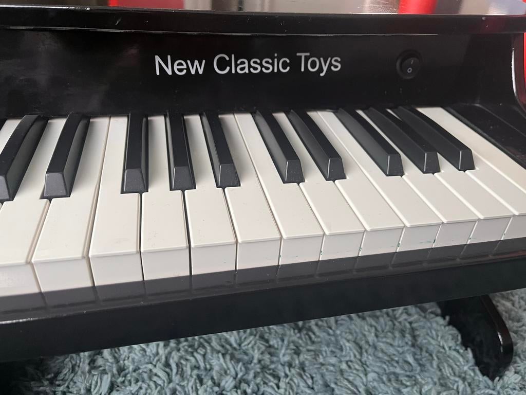 Kinderpiano - New Classic Toys, Muziek en Instrumenten, Piano's, Ophalen, Gebruikt, Zwart, Piano