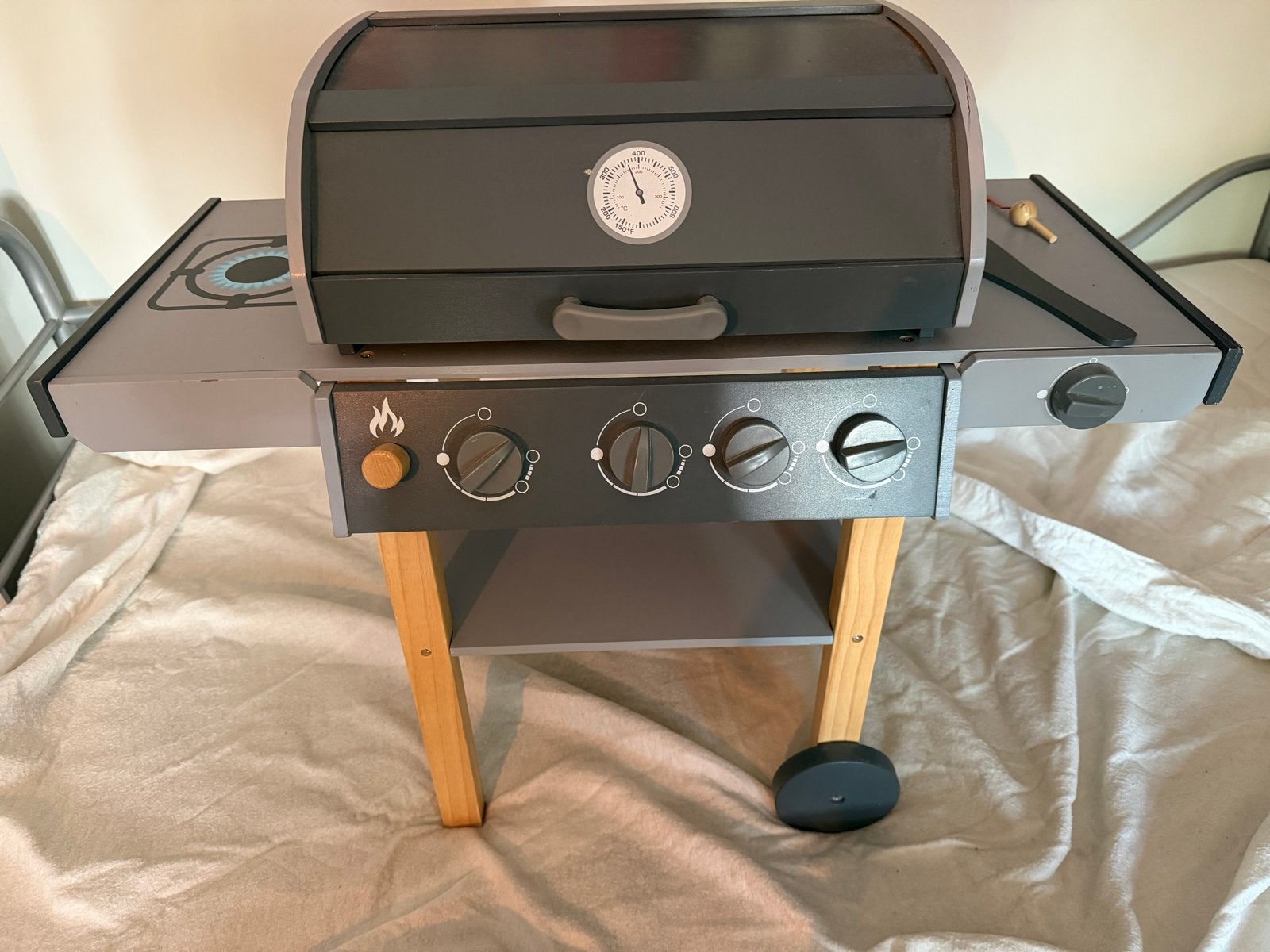 Houten speelgoed BBQ met accessoires, Ophalen, Zo goed als nieuw