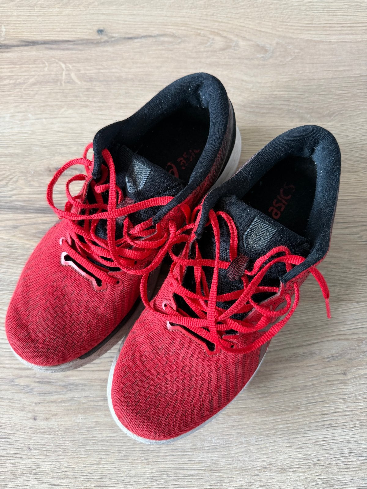 ASICS hardloopschoenen rood - Maat 41,5, Gebruikt, Hardloopschoenen, Ophalen of Verzenden, Hardlopen