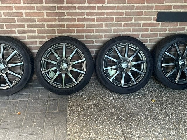 4 Rial velgen met continental winterbanden 205/50 R17 V XL, Auto-onderdelen, Ophalen, Gebruikt, Banden en Velgen, 17 inch