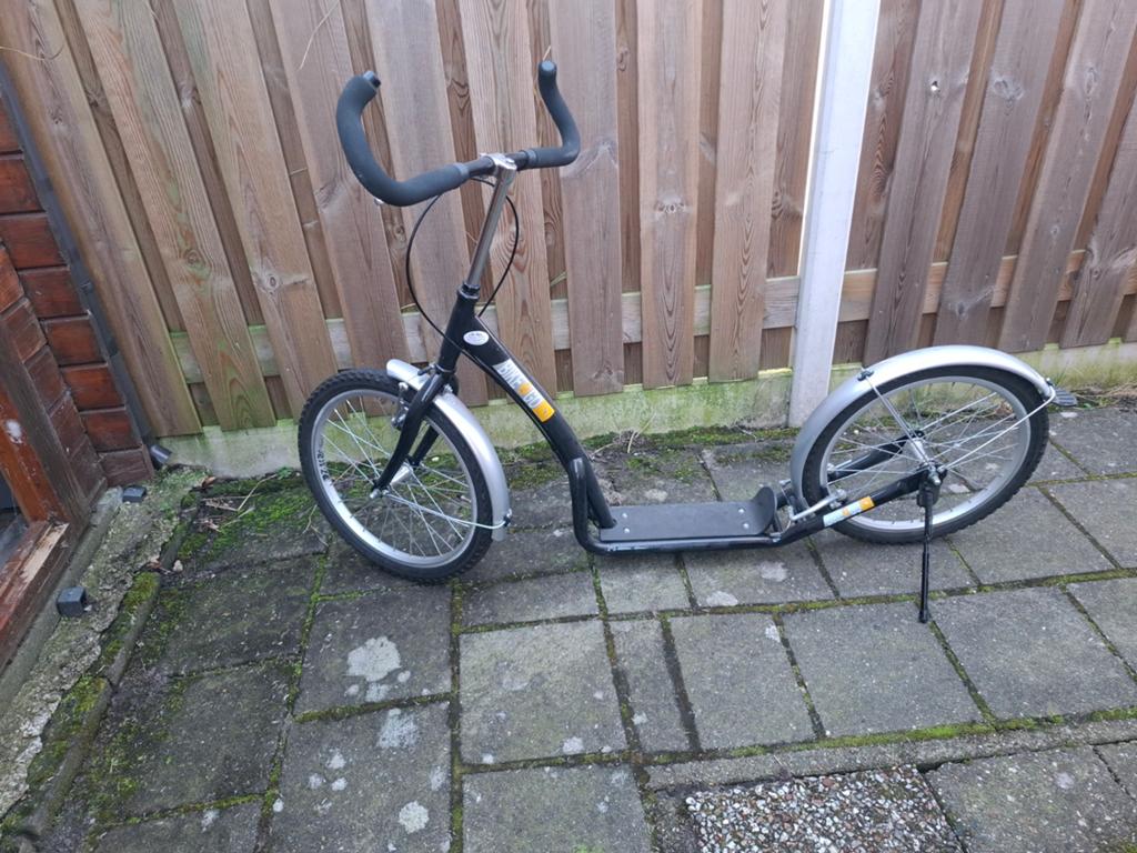 Bike 2Go step, Fietsen en Brommers, Steps, Ophalen, Zo goed als nieuw, Gewone step