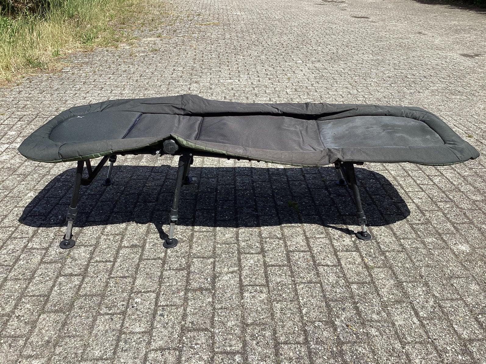 Stretcher met verstelbare poten, Ophalen