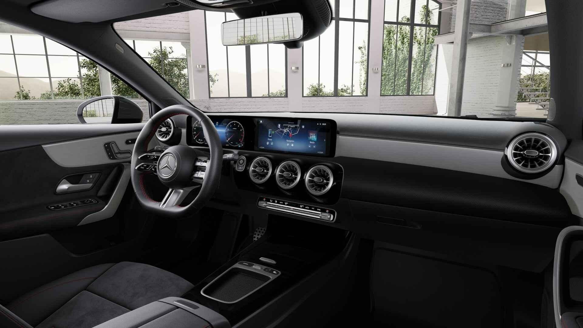 Mercedes-Benz A-klasse 180 Business Solution AMG | Panoramad, Auto's, Dealer onderhouden, 136 pk, Gebruikt, 4 cilinders