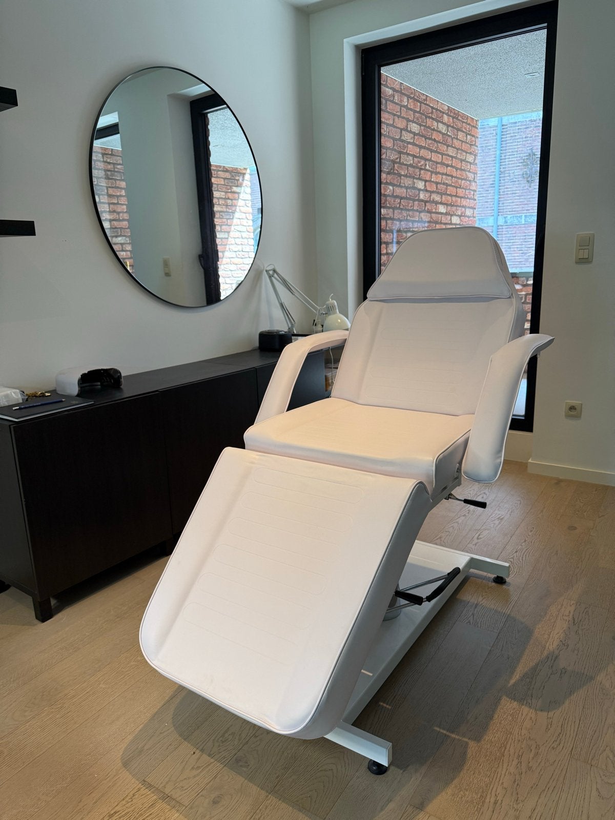 Behandelstoel schoonheidssalon, pedicure, massage, Massage