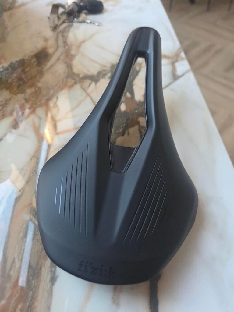 Fizik Argo Vento R1 carbon zadel, Ophalen of Verzenden, Nieuw, Zadel