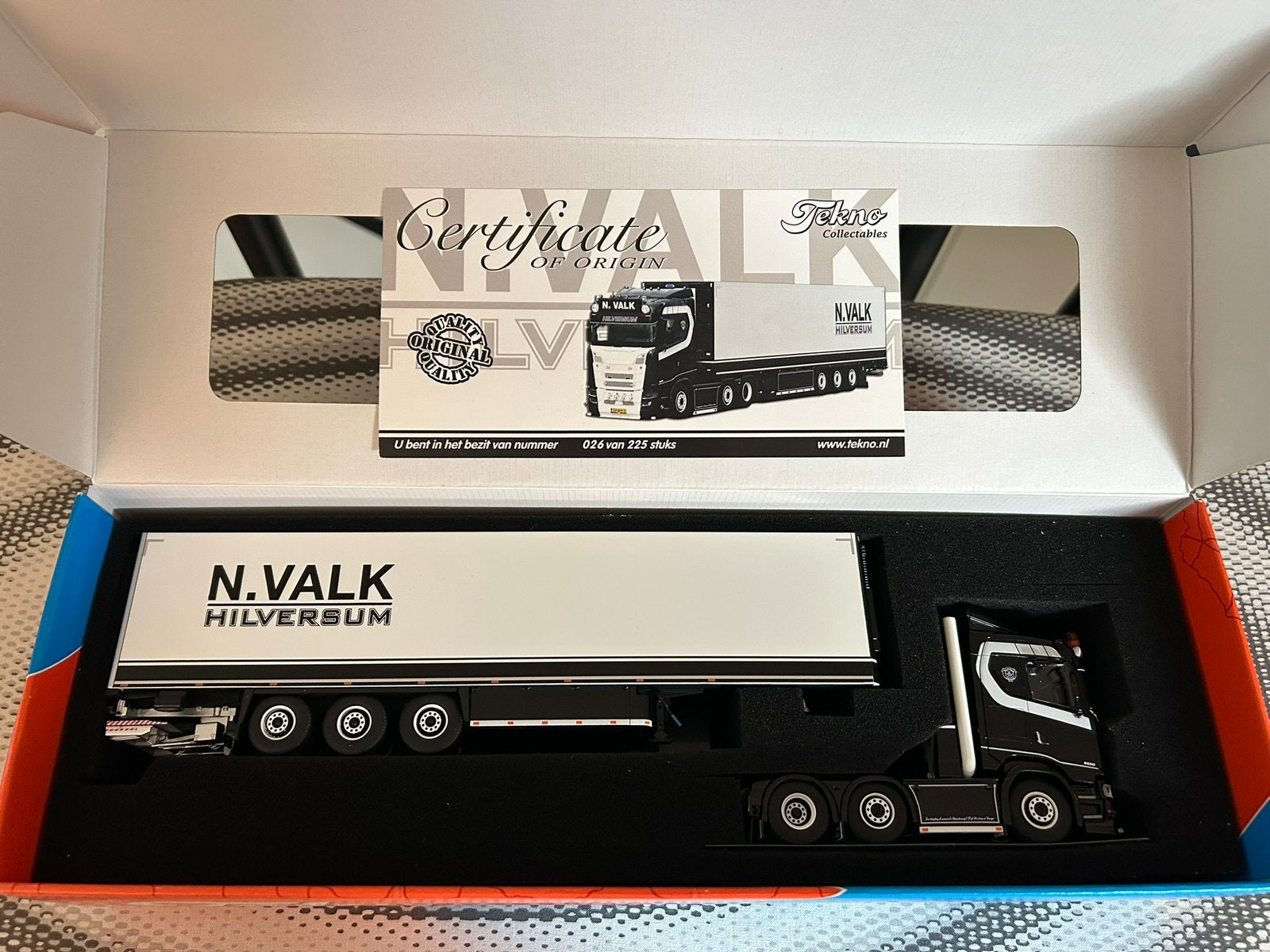 Tekno Scania S650 N Valk Hilversum 1:50, Ophalen of Verzenden, Zo goed als nieuw, Bus of Vrachtwagen, Tekno
