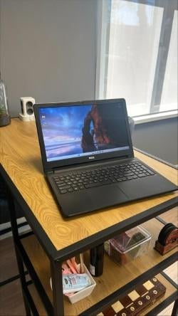 Dell Vostro 15 Windows 11!, Computers en Software, Windows Laptops, Refurbished, 15 inch, SSD, 2 tot 3 Ghz, 8 GB, Qwerty, Ophalen