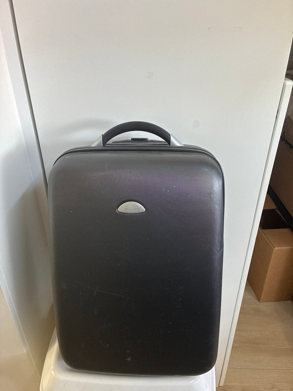 Handbagage koffer zonder slot - Compact en praktisch, Ophalen, Gebruikt, Hard kunststof, Minder dan 50 cm