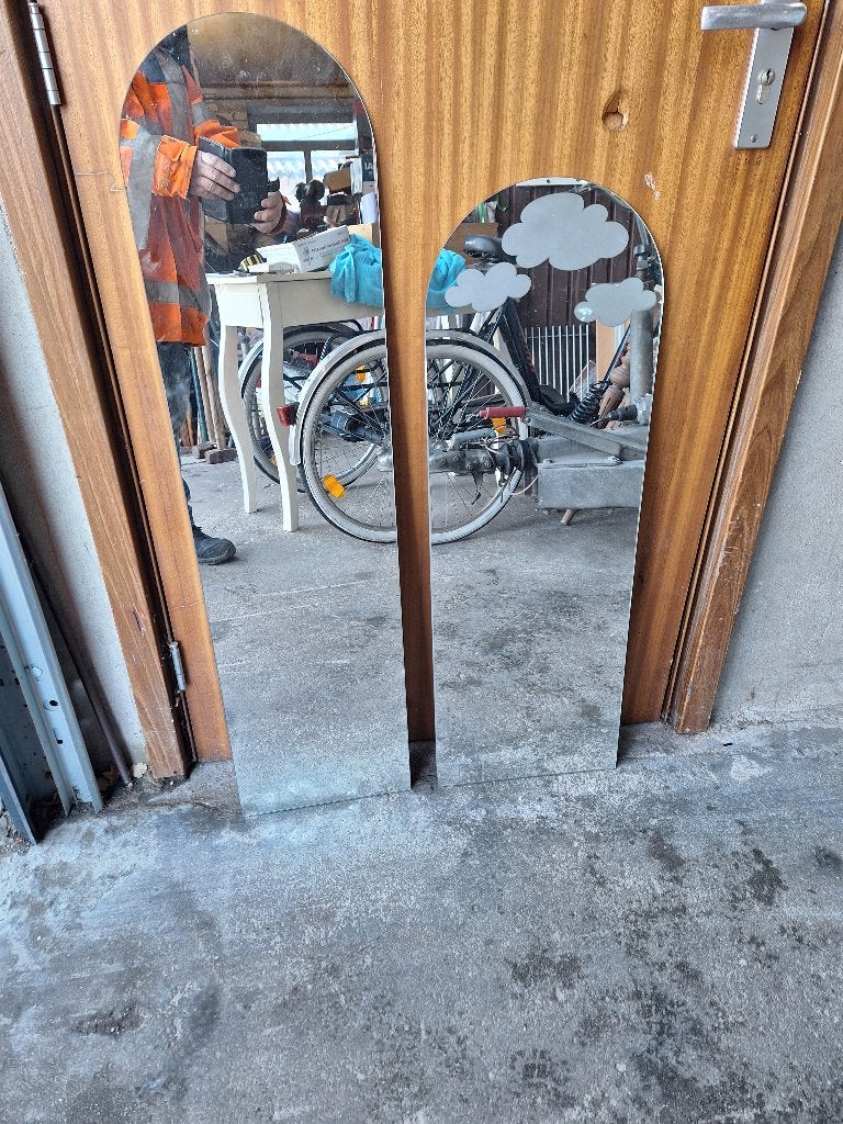 2x spiegel met ronde bovenkant, Huis en Inrichting, Ophalen, Minder dan 50 cm, 100 tot 150 cm, Zo goed als nieuw