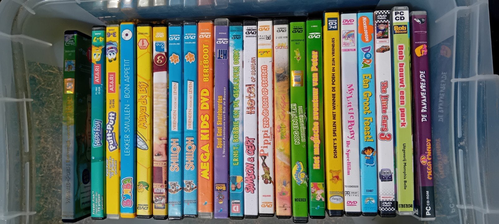 kinder dvd, boeken, spelletjes en speelgoed ( zie alle foto', Ophalen